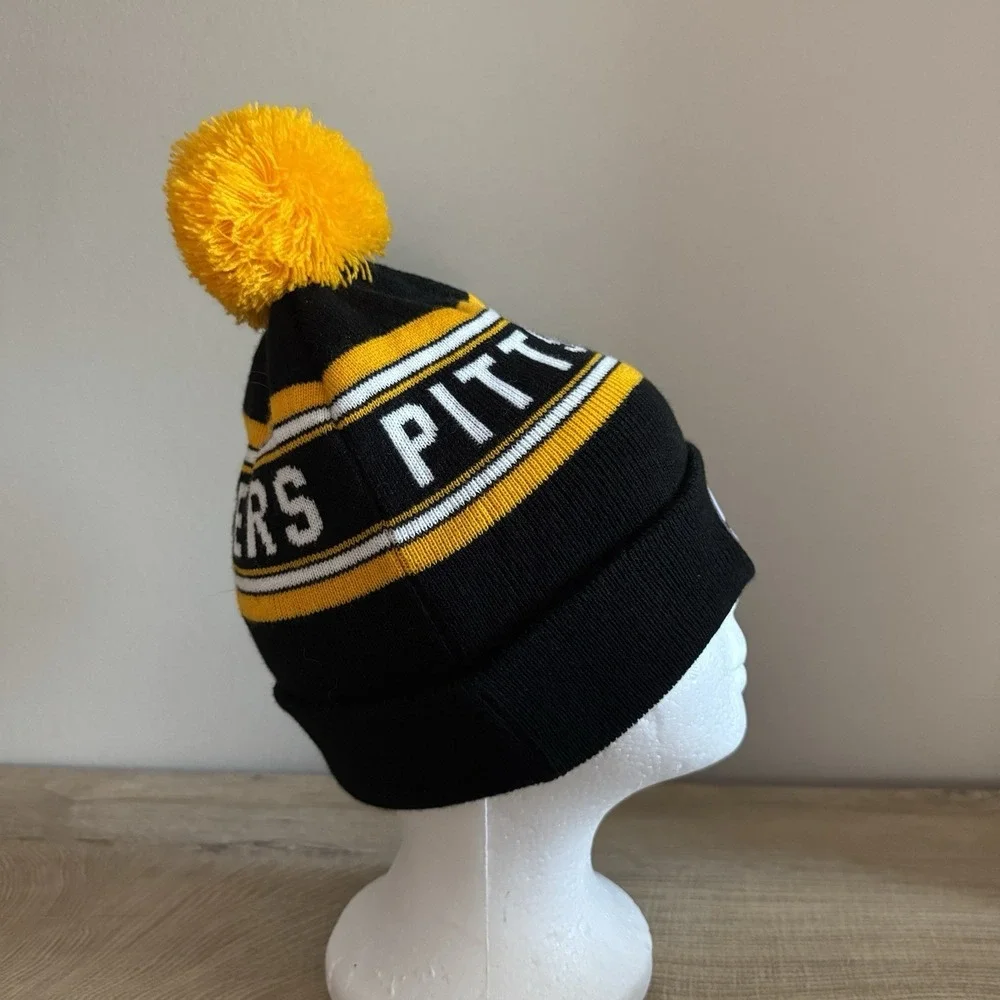 NFL‎ Pittsburgh Steelers Yellow/Black One Size Cuffed Knit Cap Football Beanie
